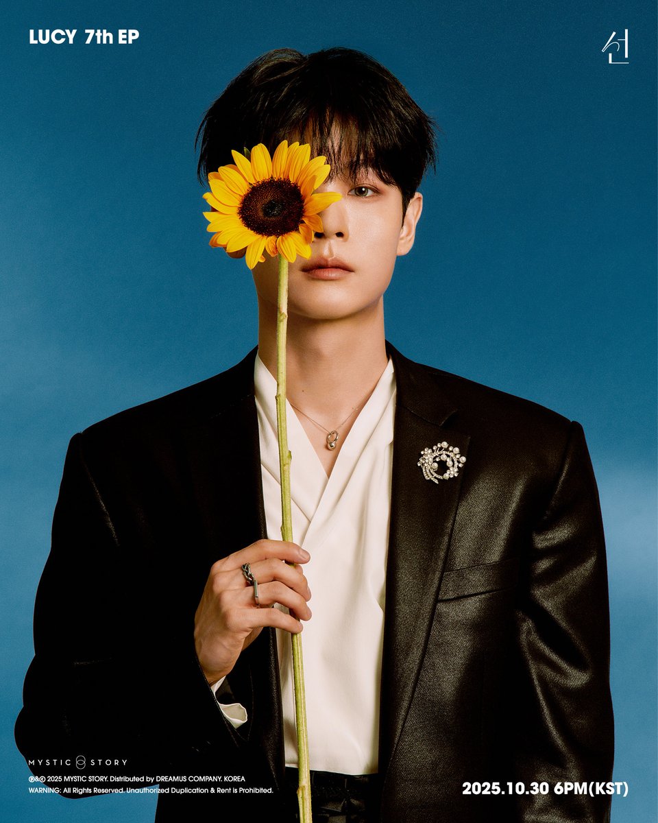 [#LUCY] 7th EP <선> 
Official Photo 1 신예찬

💿 Album Release
2025.10.30 6PM (KST)

COMING SOON 🌻

#루시 #신예찬 #최상엽 #조원상 #선