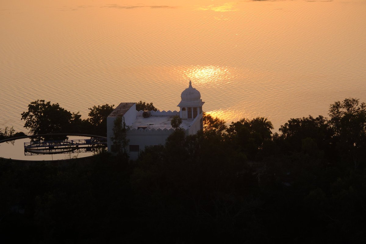 Siddharth0X's tweet photo. Udaipur on Fujifilm 🌄 https://t.co/9Ydx8TO4Vo