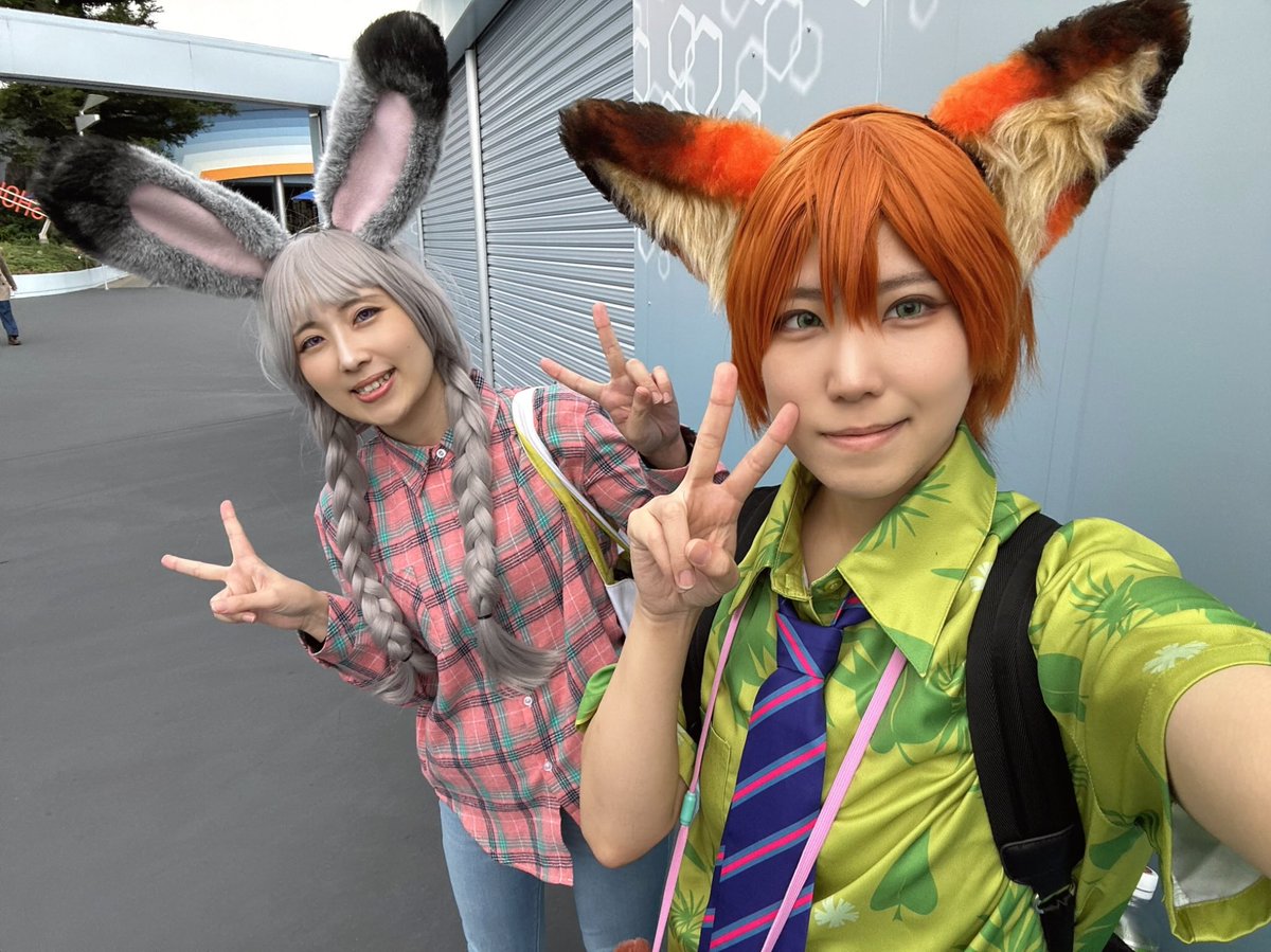 zinoo_n's tweet photo. 今日陸インしてた🎃
明日はロクサスとシオンで海インします。
少しでも晴れ時間長くなりますように🙇‍♀️☀️

ジュディ:@yuura_0813 

#ディズニーハロウィン2025
#Dハロ仮装2025 https://t.co/nFEfhbgTzB