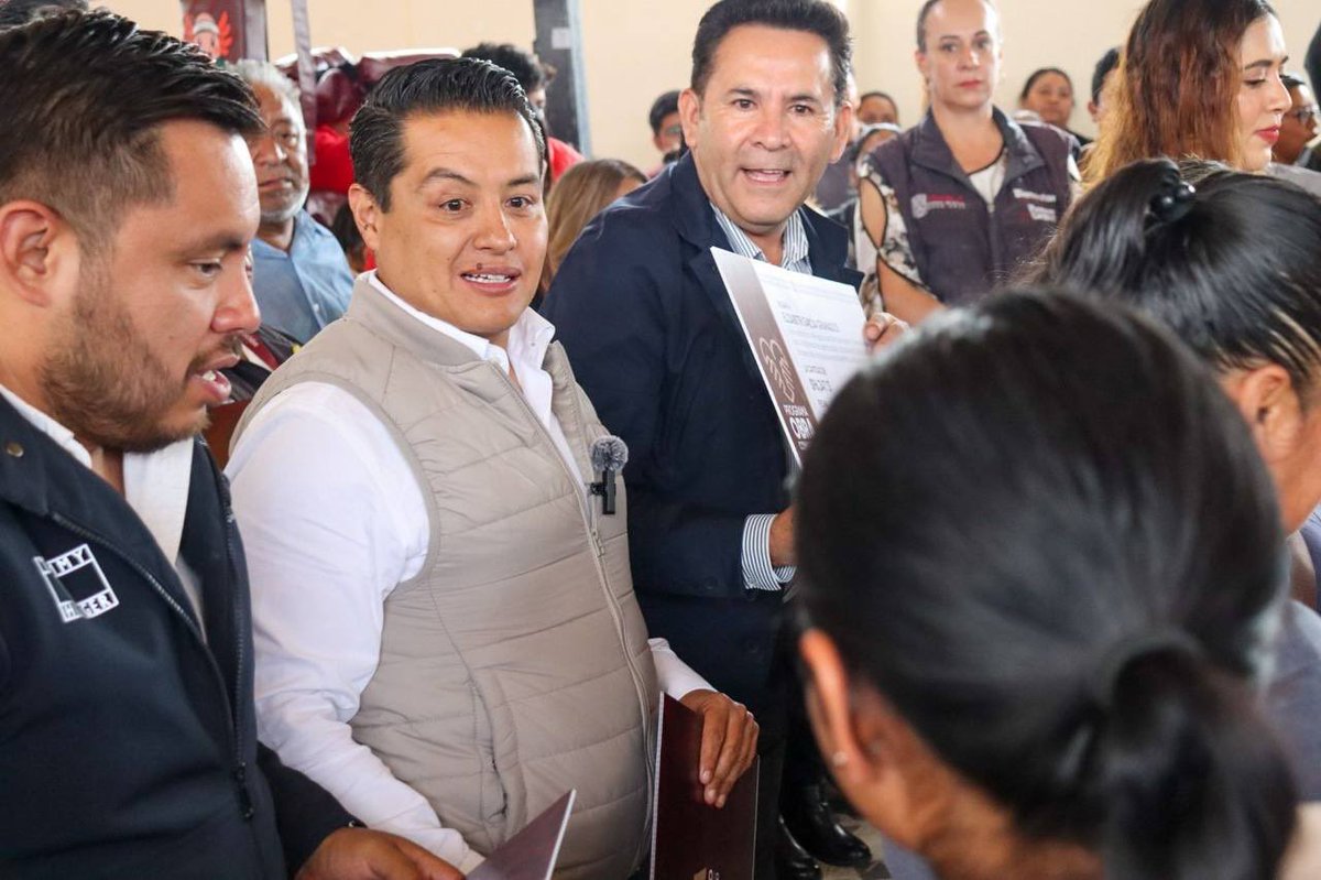 💫 La Secretaría de Deporte y Juventud llevó el programa #TejiendoPaz a Chachapa y San Martín Texmelucan. 
El subsecretario Francisco Bonilla destacó la visión del gobernador <a href="/armentapuebla_/">Alejandro Armenta</a> de acercar los servicios del <a href="/Gob_Puebla/">Gobierno de Puebla</a> y fomentar la convivencia pacífica.