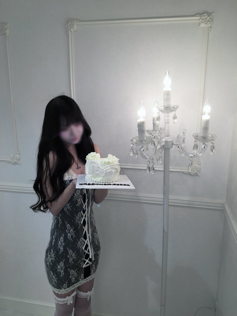 le21ove's tweet photo. #오늘은_이한이생일_이요옷
#21PagesOfLeehan
#イハンと幸せの海で泳ごう #이한 #LEEHAN  

イハンくんお誕生日おめでとう❤︎
1番大事な日にインスタ使えなくなって悲しい😭
これからもたくさん会いに行くね大好きだよ〜♡♡ https://t.co/tNCtcXWx1Y