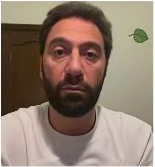 الممثل الشاب الخلوق محمد سلام بطلنا نشوفه و بجد أنا حزينه في زمن عزت فيه الانسانيه 😔