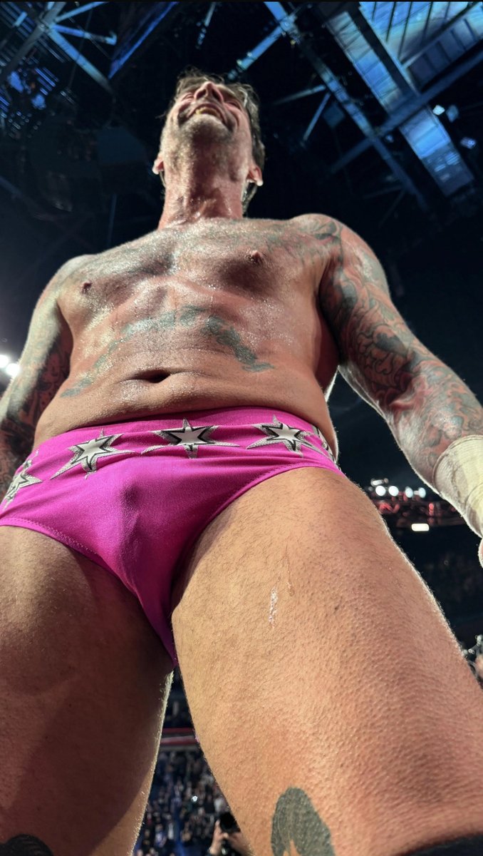 punkerstime's tweet image. i- OH MY GOD