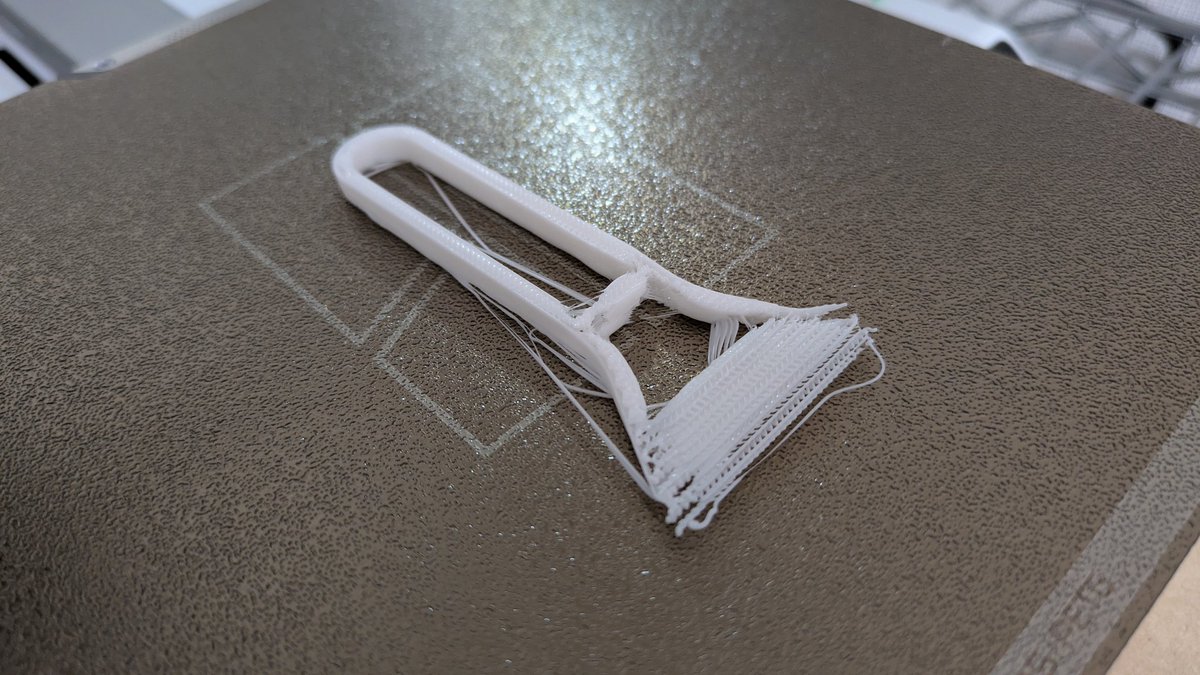 出来損ないが出力されるかなあと思っていたけど中途半端な…まあなんか使えるようになりそう