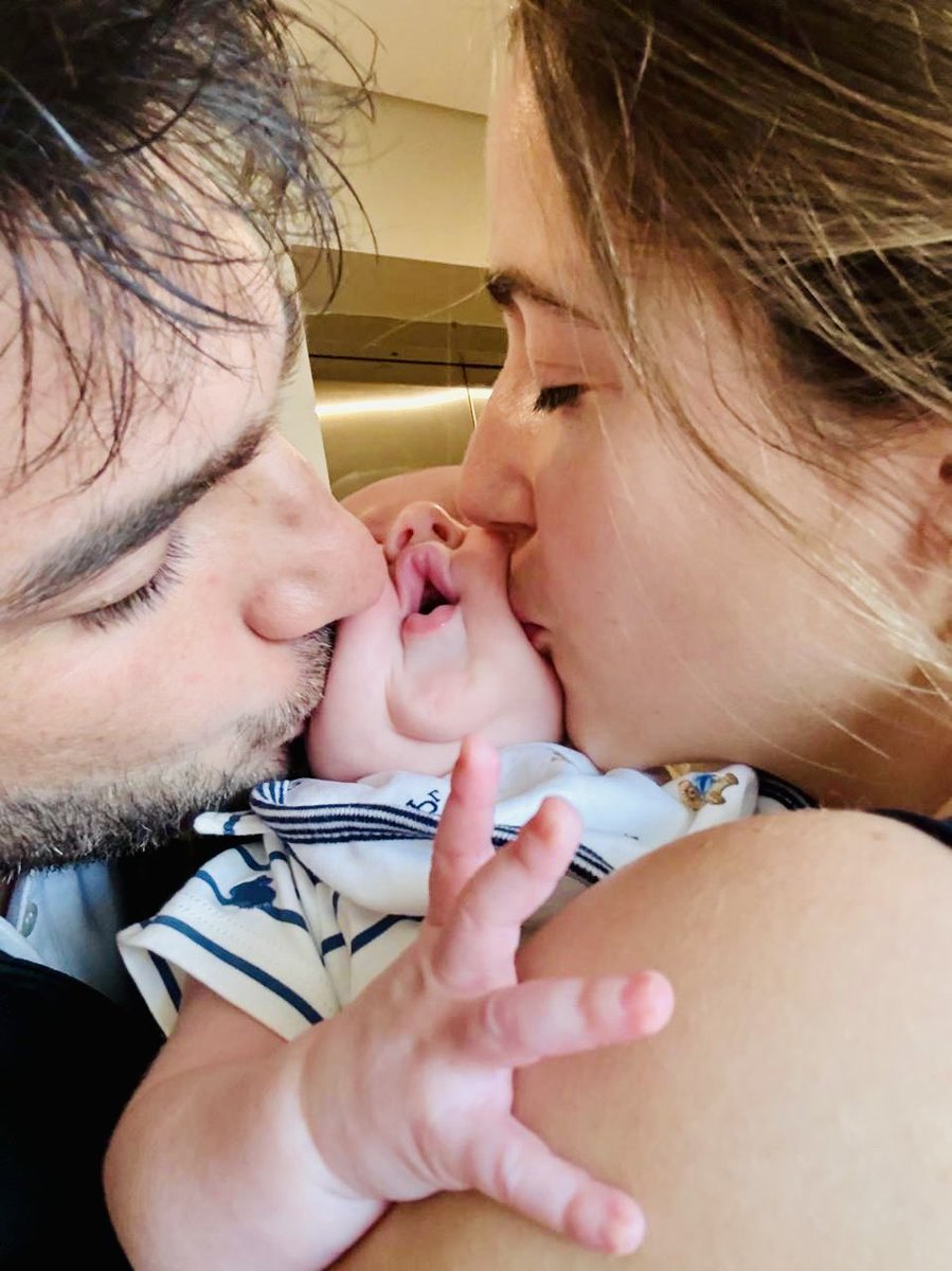 Quiero desearles un muy feliz día a todas las madres chubutenses. A mi vieja Silvia, y especialmente en su primer día de la madre, a la mejor mamá del mundo: Orne❤️ te amamos!!!