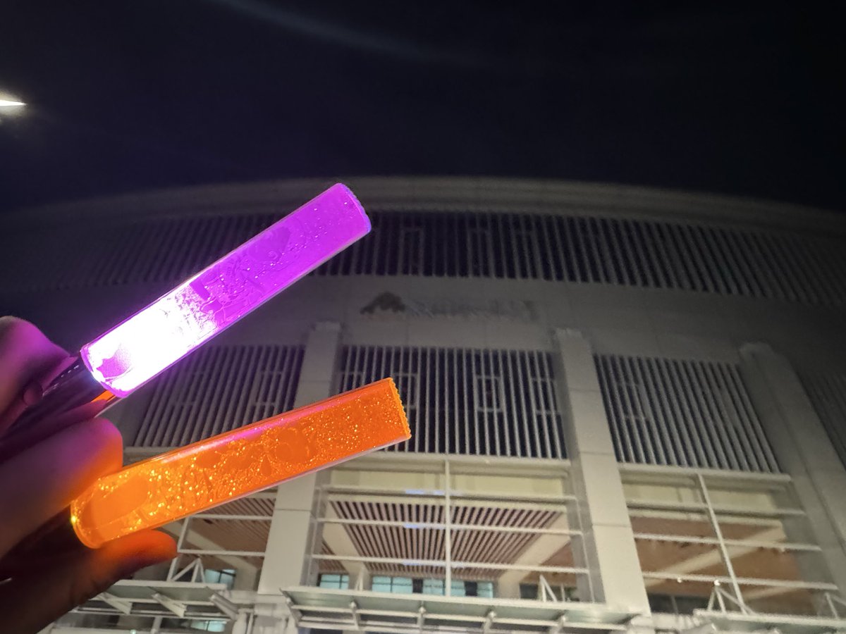 そんなこんなで無事帰宅
改めてやよいおりtwin liveいつまでもなかよしお疲れ様でした！
今回聞きたかった曲や好きだけど聞けるとは思わなかった曲を聞けて大満足な2日間でした！
#やよいいおり_えがおだね
#やよいいおり_ひゃくねんさきも
#やよいいおり_きみとおはなし