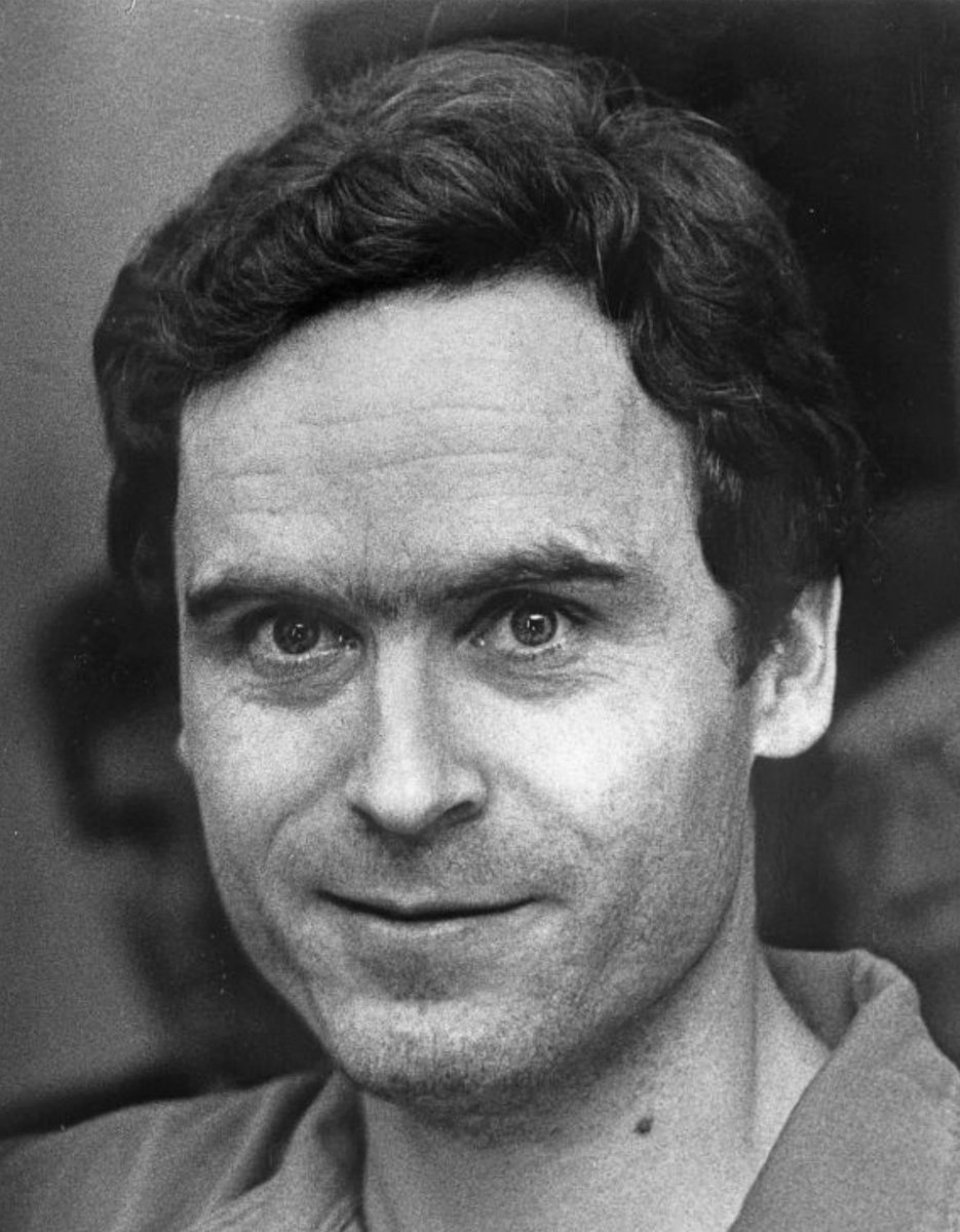 ArmhurstRaven's tweet photo. @Alghoulie_ @RonFilipkowski I mean... as long we're tying random murders to political parties, remember this face before you vote republican again? Ted Bundy, member of republican party and assistant to chairman of Washington State Republican Party. Confessed to 30 murders. Probably killed more. Empathy. https://t.co/xui7A0Gf6o
