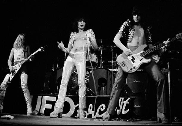 SundayDrivin's tweet photo. #NowPlaying: @UFO_rockband - Space Child
#Listen at https://t.co/qSfKxZtgwA
#70s #ClassicRock #HardRock #RockNRoll #UFO #Guitar #DeepTracks #AceFrehley
@ace_frehley
The #SundayDrive on @DeepNuggets #Radio - #RIPAceFrehley! https://t.co/XftU7kl04A