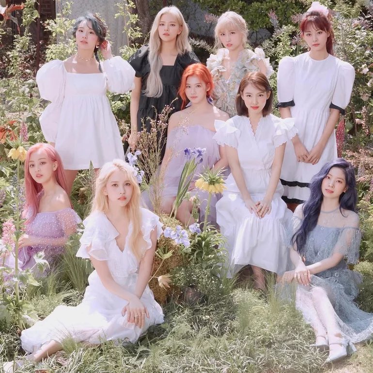 kchartsmaster's tweet image. 10 years ago today, TWICE debuted.