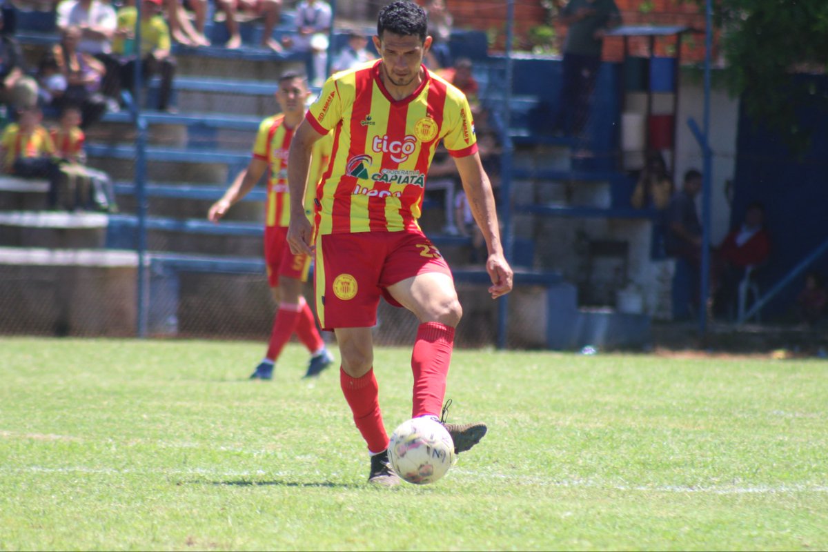 cgml1914's tweet photo. FINAL DEL PARTIDO|

#3denoviembre 3-2 #MartinLedesma
#PrimeraB #Fecha30

⚽️ Elías Saavedra y Celso Burgos (GML)

#VamosMartinLedesma❤️💛 https://t.co/gWxtLnUGz8
