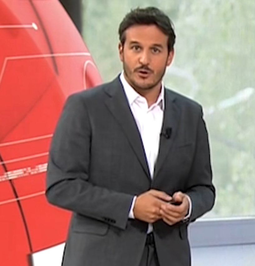 El grandísimo <a href="/DiegoLosadaTv/">Diego Losada</a> ha recibido la Antena de Oro 2025 por su rigor informativo y cercanía. Además tiene el respaldo de los datos de audiencia al revés que el informativo principal de <a href="/mediasetcom/">Mediaset España</a> y ya se baraja como posible sustituto de <a href="/cfranganillo/">Carlos Franganillo</a>.