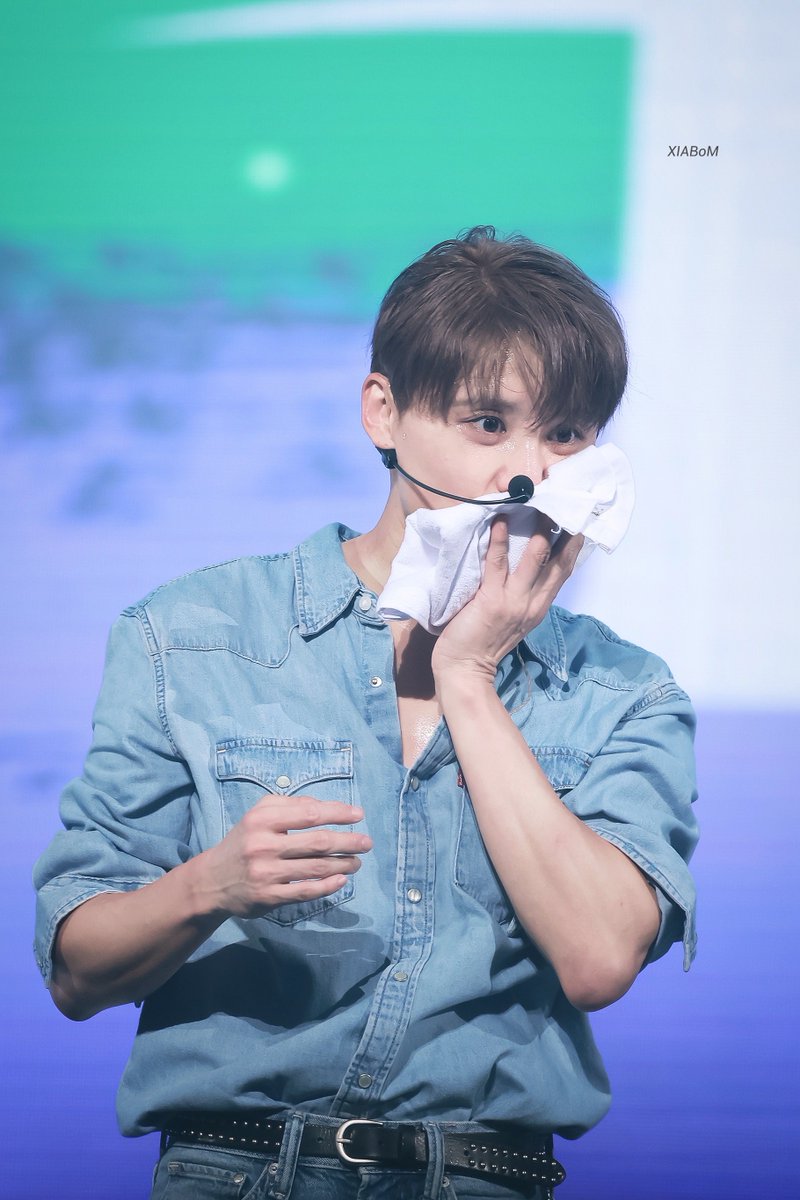 𝗫𝗜𝗔 𝟮𝟬𝟮𝟱 𝗖𝗢𝗡𝗖𝗘𝗥𝗧 𝗖𝗵𝗮𝗽𝘁𝗲𝗿 𝟮 : 𝗙𝗲𝘀𝘁𝗮 

눈 땡글👀
#김준수 #시아준수 #XIA #KIMJUNSU