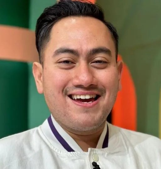 bubyes_'s tweet photo. konon katanya manusia punya 7 kembaran di dunia ini https://t.co/wRjmaSZvKC