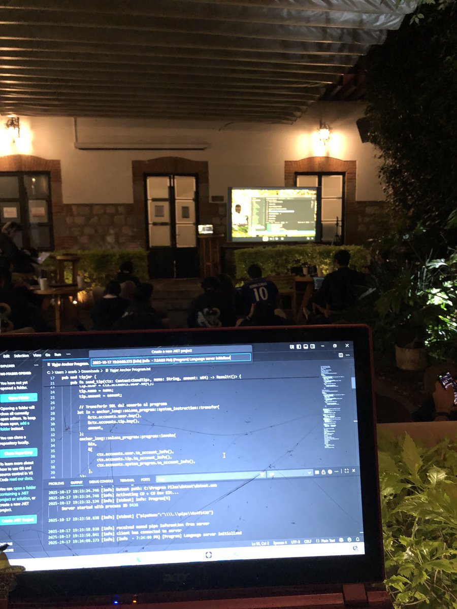 #Shipyard <a href="/SolanaFndn/">Solana Foundation</a> <a href="/solana/">Solana</a> 
Un día completo de aprendimiento,buena vibra, mentores y compañeros de lujo❤️
Gracias!!! Mil a mis mentores de <a href="/fruteroclub/">Frutero Club 🥑</a> y a todo el equipo que participo en el Hackathon .
Eco-eeelien seguirá trabajando y soñando asta que logremos ayudar al 🌎