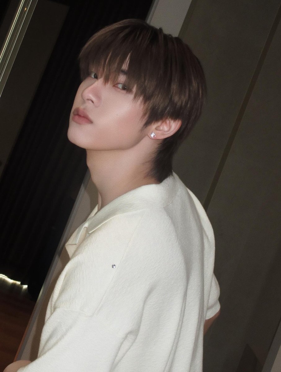 2Tee tweet media