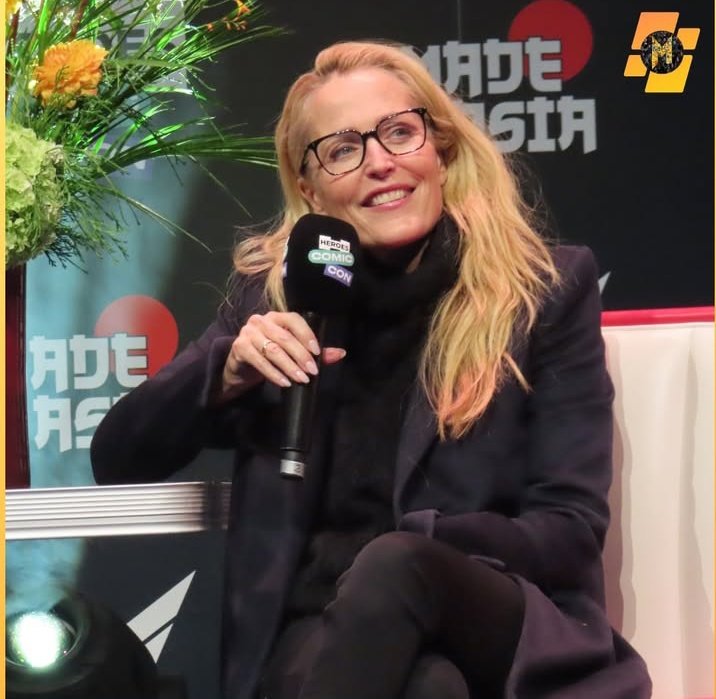 Gillian Anderson at Heroes Comic Con Belgium. 
C: mypopculture_mpc