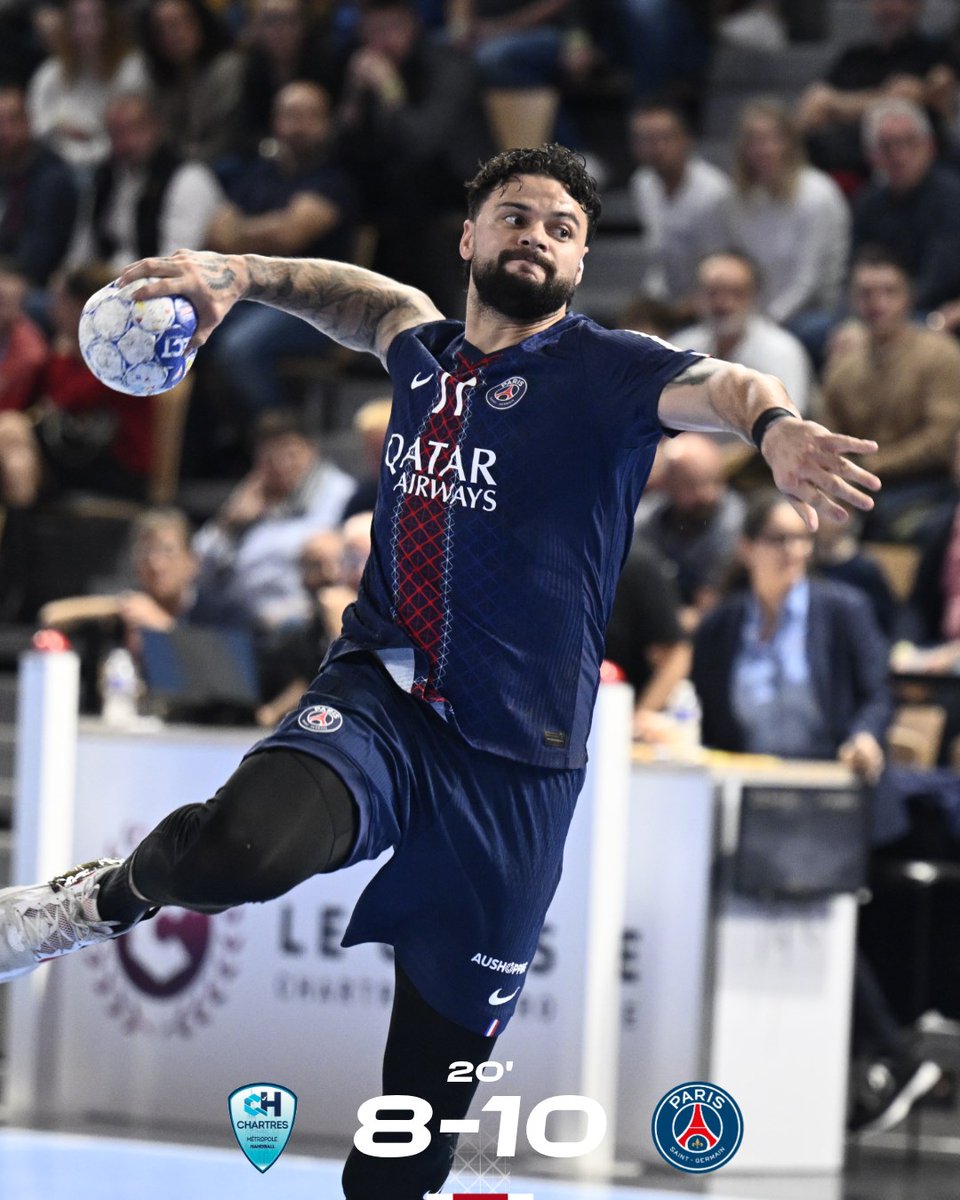 psghand's tweet photo. ⏱️ 20' I Nos parisiens sont devant !
#CHAPSG 8-10 https://t.co/ERd91iYOu8