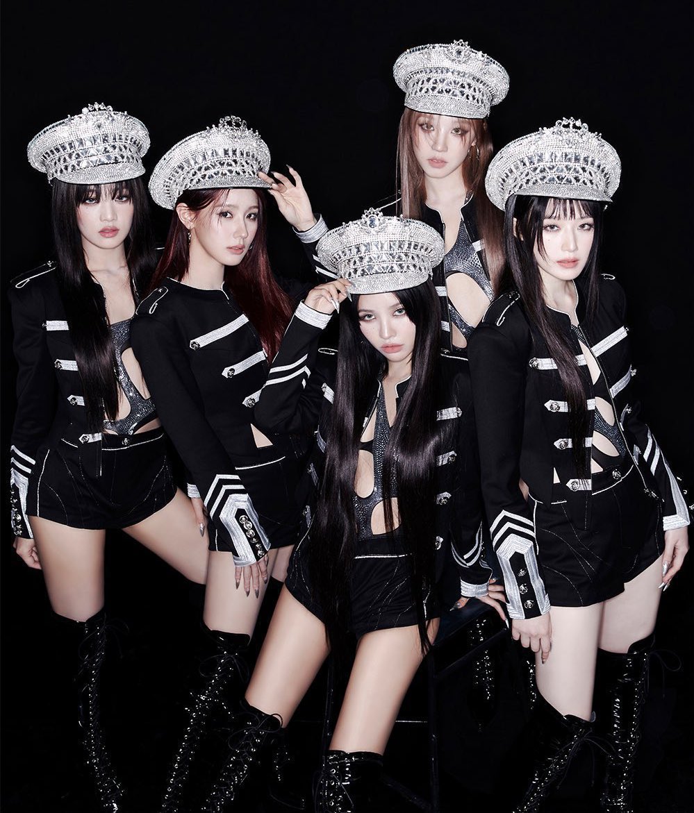 cherrydhi's tweet photo. ❄️ SORTEIO DE ÁLBUM DO IDLE ❄️

REGRAS:
1 RETWEET
1 REPLY

I VOTE FOR #idle ON #2025MAMAVOTE https://t.co/ayhEP2B05A