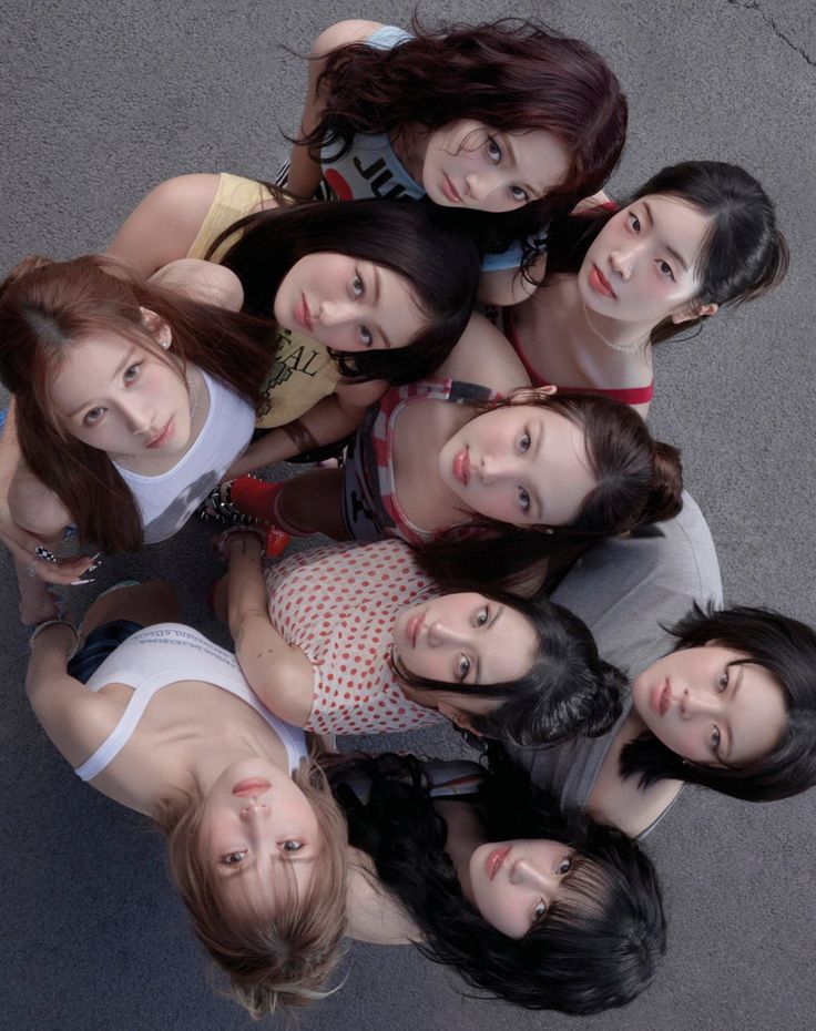 thnkboutkl's tweet photo. to these nine gorgeous ladies—who made my childhood, teenage life, and even now i'm starting my adulthood/twenties fun and memorable. thank you for always giving me inspiration and strength when i'm in need of emotional and mental support— for being my solace for a long time now. https://t.co/yGcOjUskQv