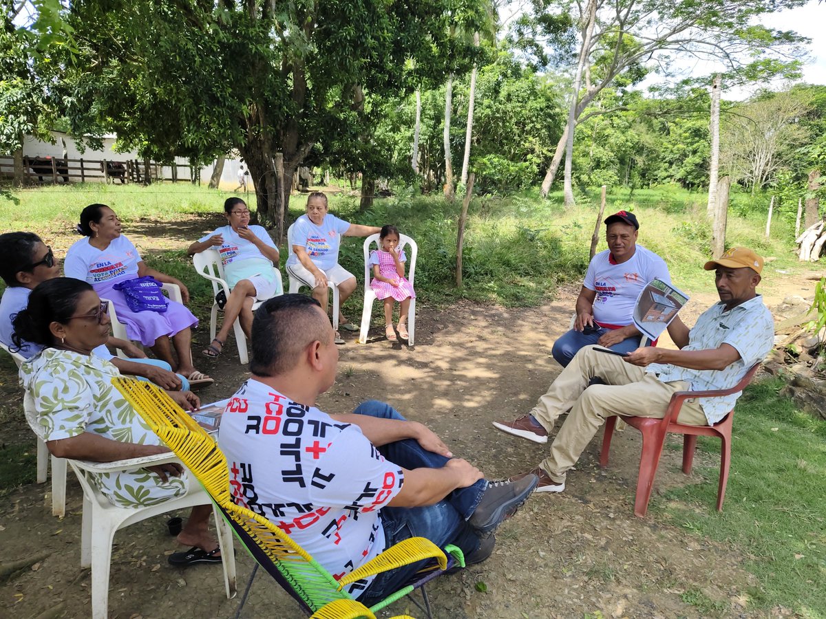 #DandoLidia en #ZonaRural con #NelsonNegrete impulsando la #Consulta2025 del <a href="/PactoCol/">Pacto Histórico Oficial</a> en Córdoba, #Camara06 <a href="/Ballesteros_LF/">Luis Fernando Ballesteros</a>, #Senado108 <a href="/albertobemo/">Alberto Benavides Mora</a>, #Presidente <a href="/IvanCepedaCast/">Iván Cepeda Castro</a> #Consulta2025