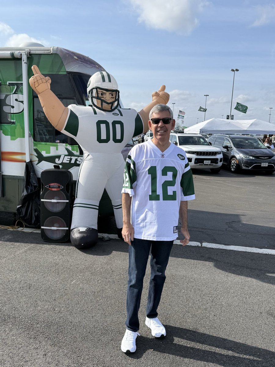 elerianm's tweet image. Hoping my beloved Jets finally pull off a win!
@nyjets #jets #jetspanthers @NFL