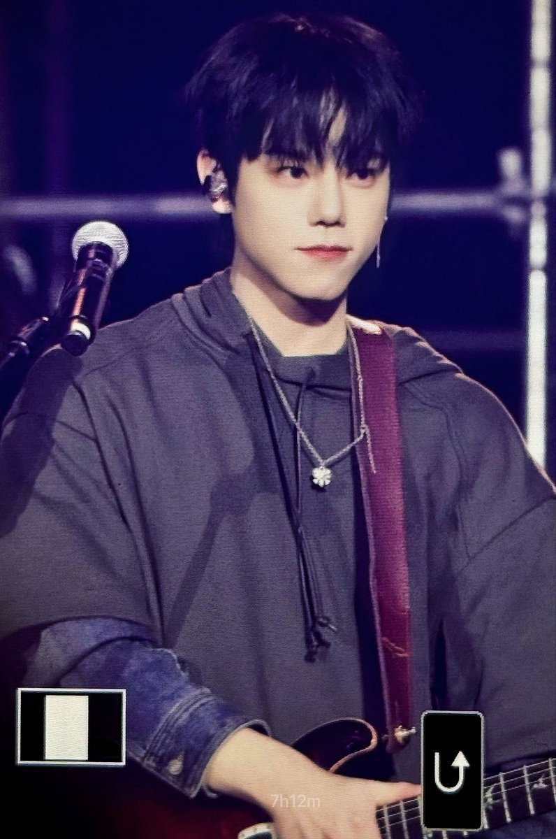 7h12m's tweet photo. 251019 그민페 흑발 훈이 프리뷰 💇🏻‍♂️
#엔플라잉 #차훈 #기타리스트 #nflying #chahun https://t.co/ynDu4z6vG5