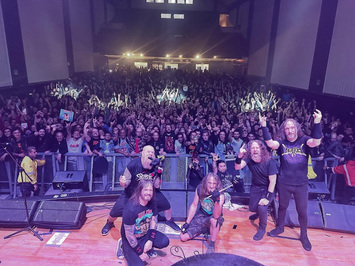 Exodus anoche en Bogota. Muchas gracias a los asistentes y a todos aquellos que apoyaron con la difusión del evento.
<a href="/PogotaConcerts/">PogoConcerts</a>