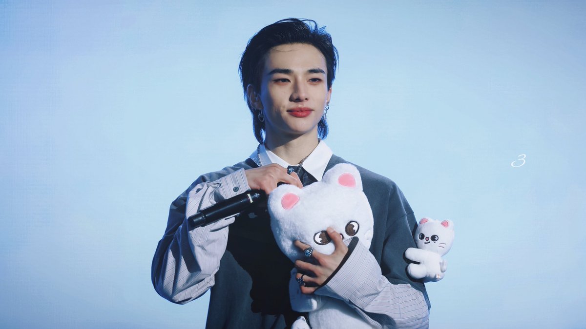 3 seconds tweet media