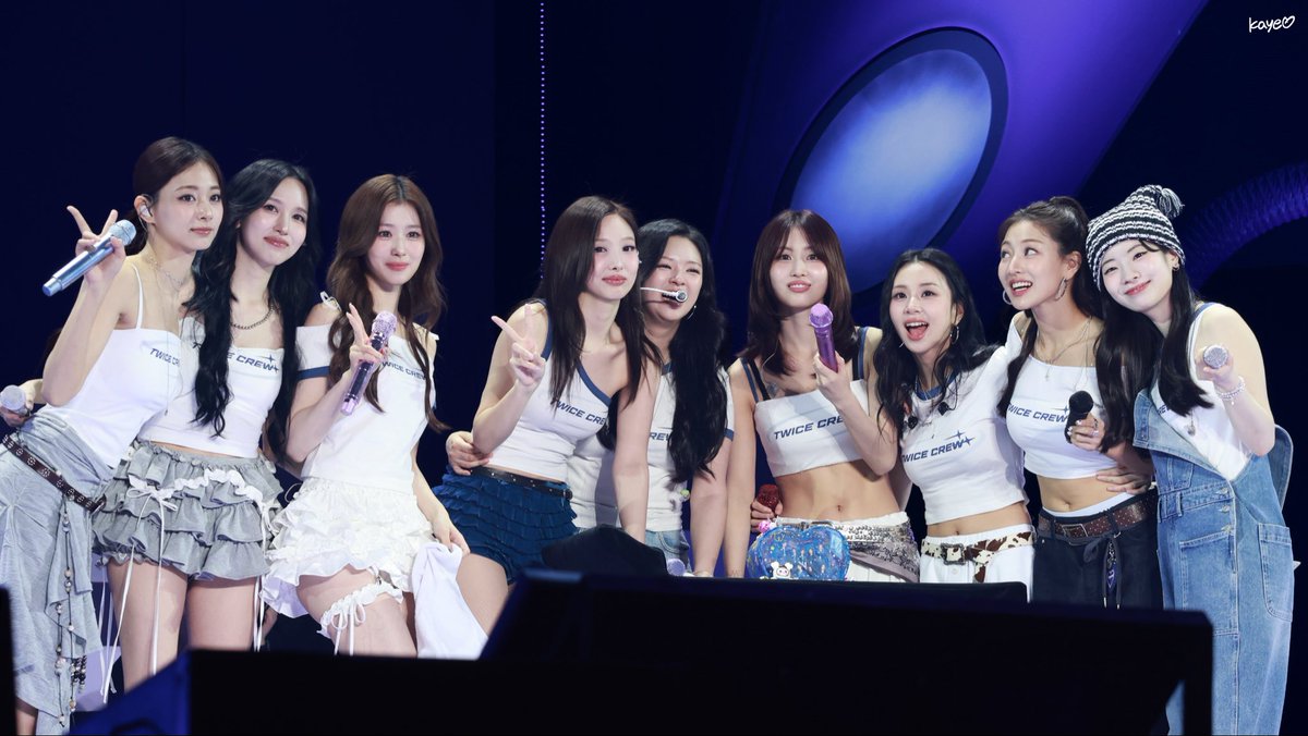 💛 #TWICE_10th_Anniversary