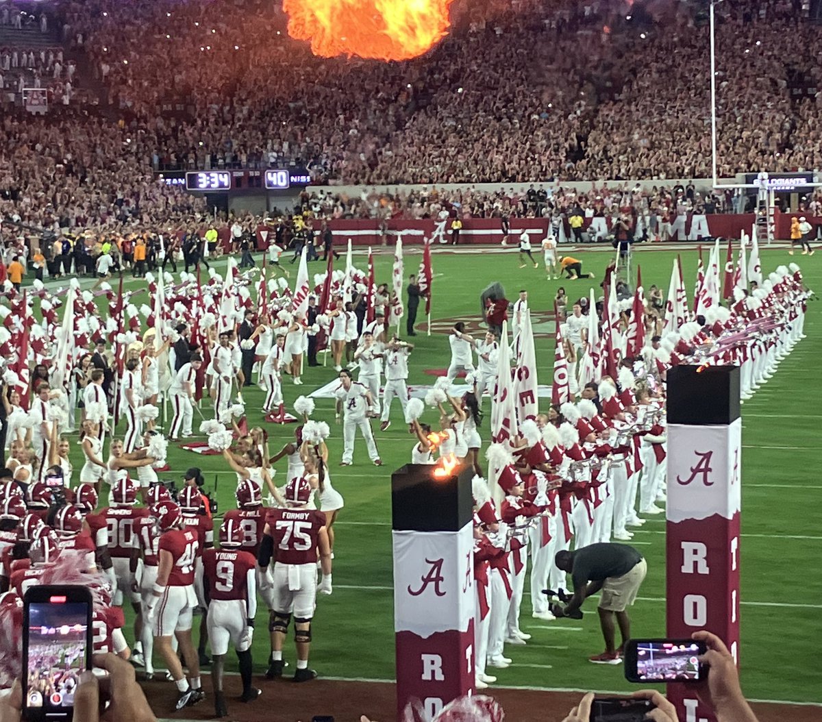 NicoleforAL's tweet photo. Highlights from the Third Saturday in October: Alabama vs Tennessee - Roll Tide! #Our67 #RollTide #3rdSaturday @UA_Athletics @AlabamaFTBL https://t.co/HIsw7iO5DS