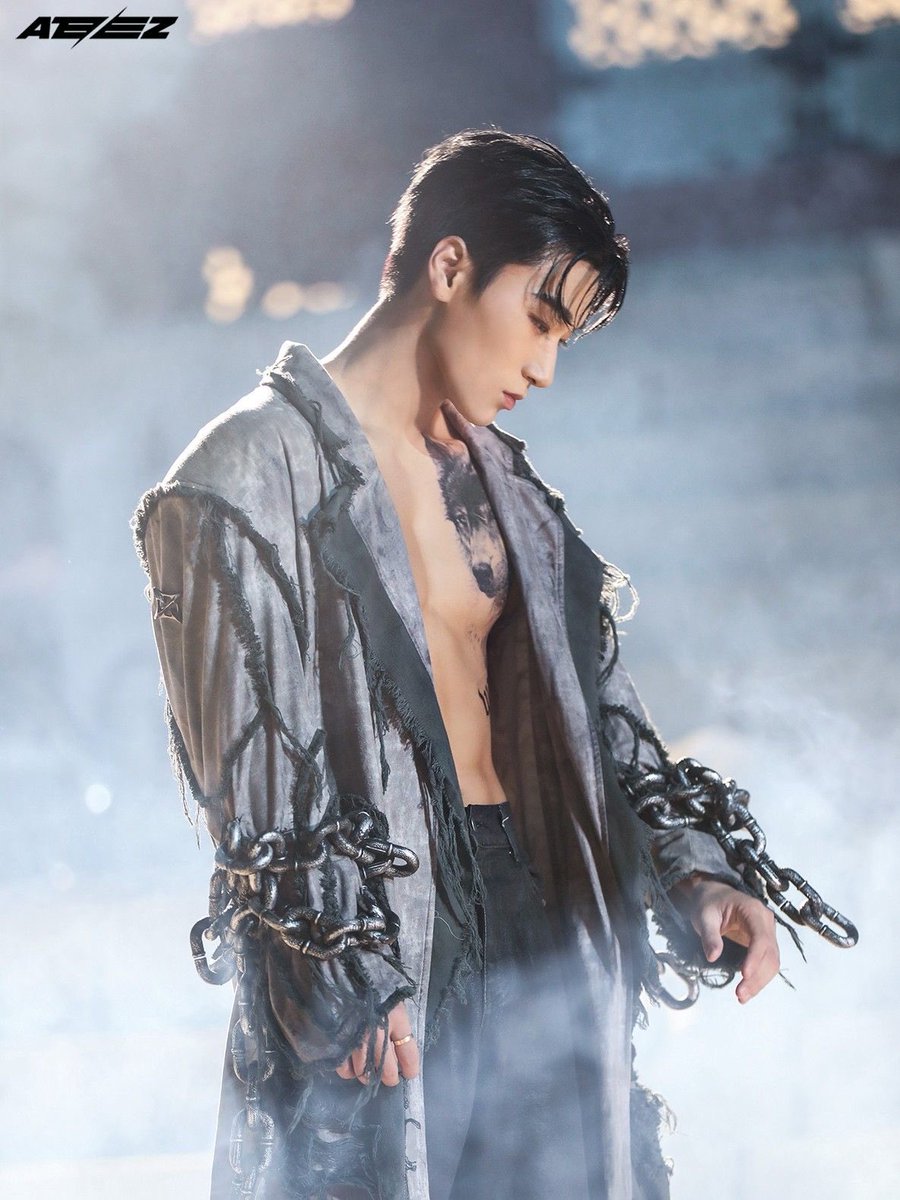 La cover de "Warriors" de Imagine Dragons 🫣

(C'est votre signe pour aller la regarder à nouveau ☝🏻😌)

🔗 youtu.be/TnC4DNHHMbc?si…

#ATEEZ #에이티즈 #SAN #산 #CHOISAN <a href="/ATEEZofficial/">ATEEZ(에이티즈)</a>