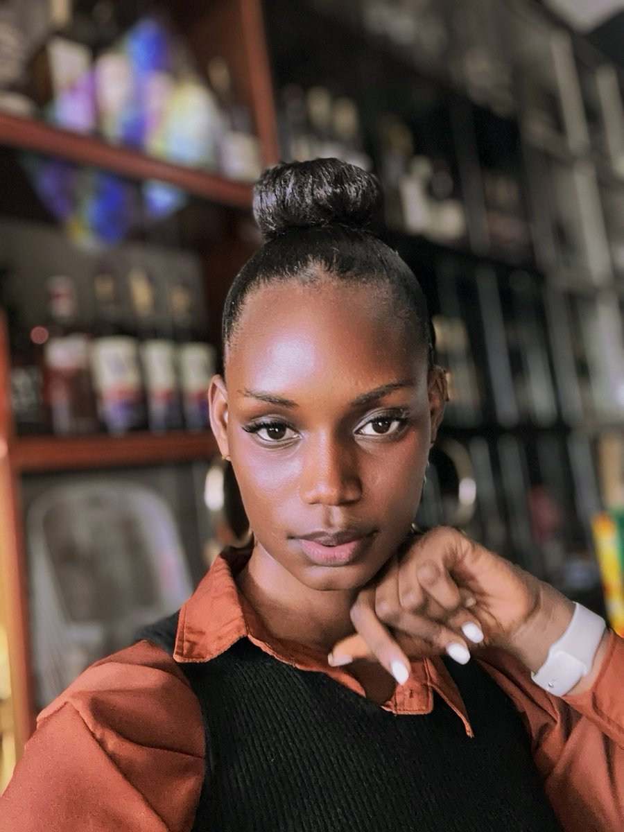 DesirePati's tweet image. Hair by @movit_ug