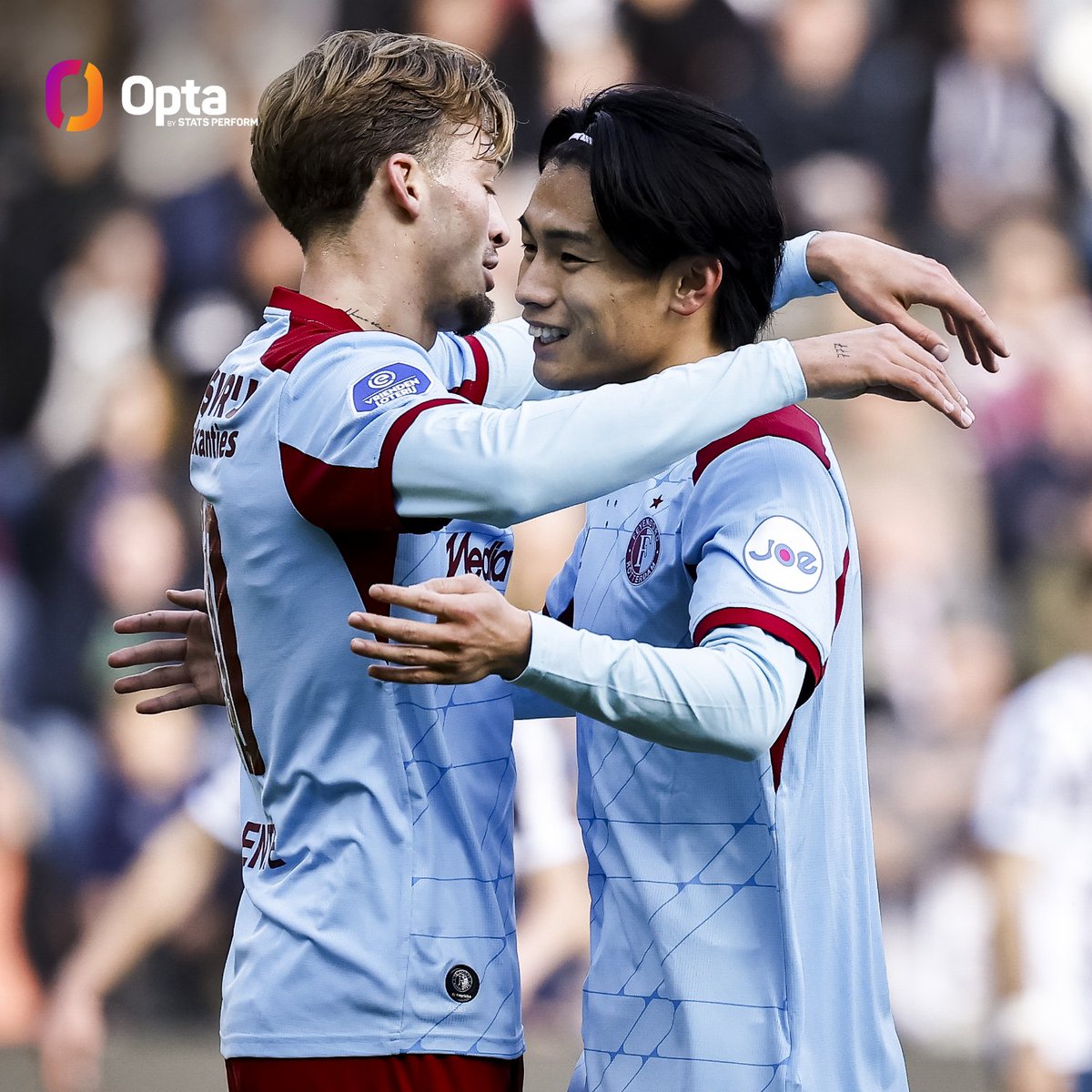 3 - Ayase Ueda is the fourth <a href="/Feyenoord/">Feyenoord Rotterdam</a> player with a hat-trick in the first half of an Eredivisie game this century, after John Guidetti, Dirk Kuijt and Santiago Giménez. Triple.