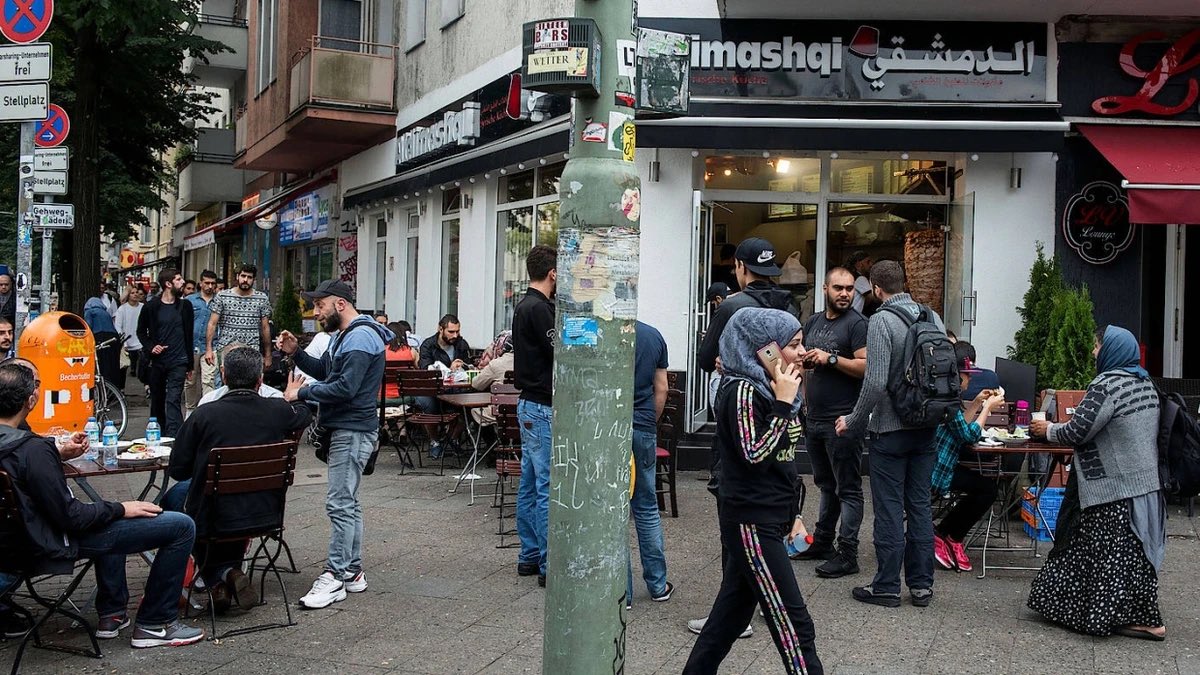 Raphael Mayrhofer tweet media