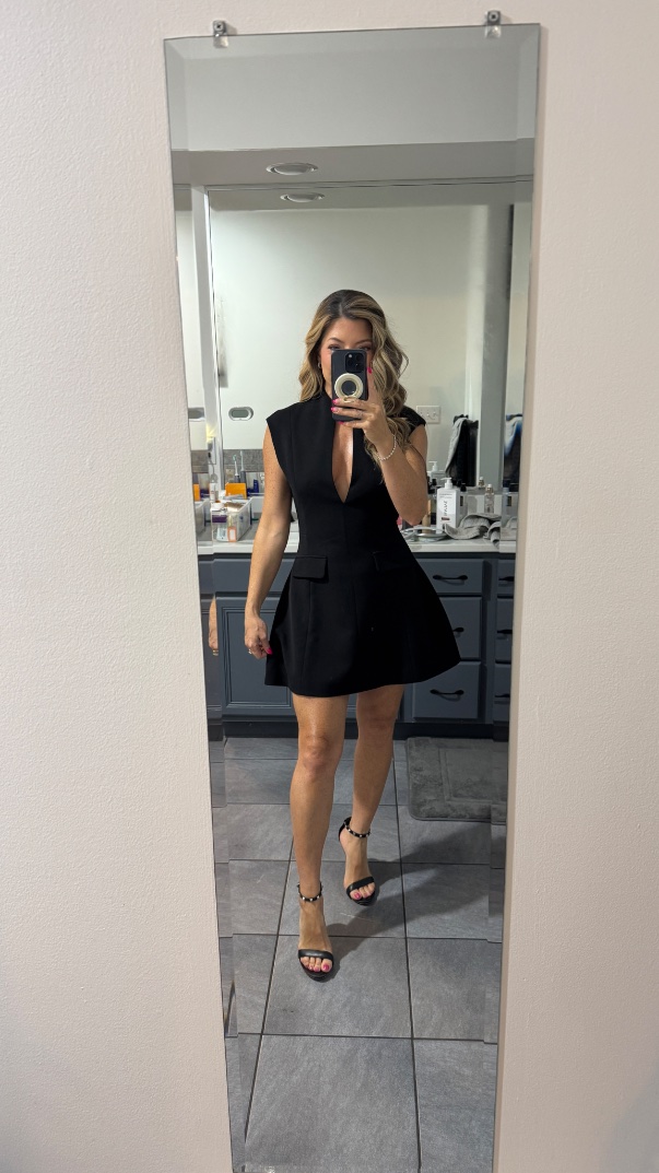 Sarah_Clayton81's tweet photo. Finally got over not having a voice, so it was date night time!  Just in time for my Bday this week.  Take advantage of my BDay sale on my OF Page 40% off! https://t.co/gECgU9xtPs