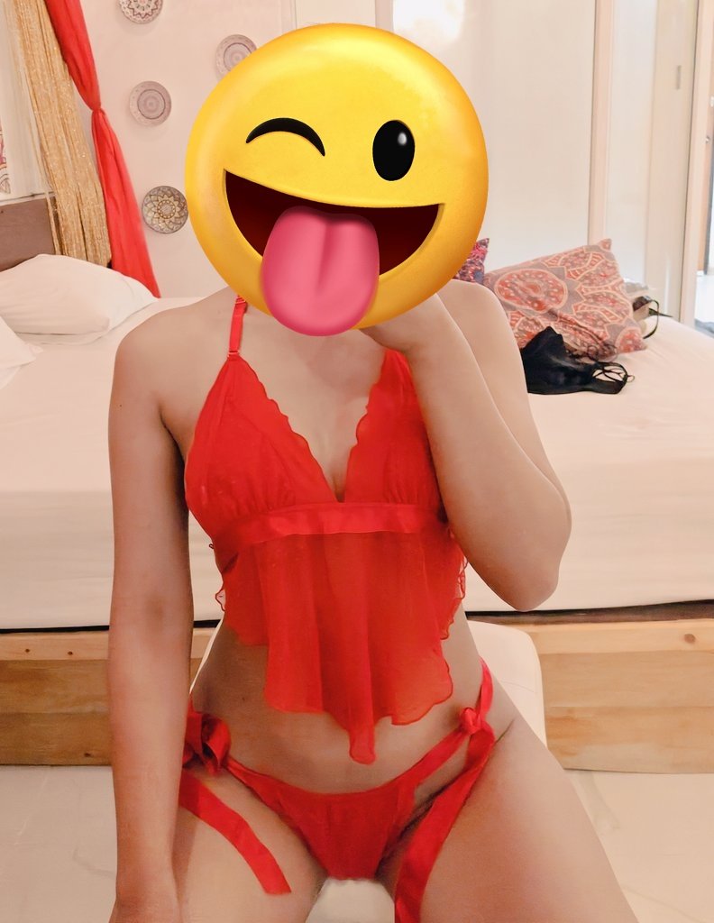 แย้ม ยิ้ม tweet media