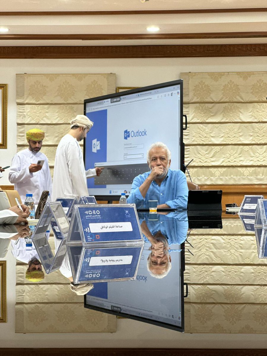 سعيد بالعودة إلى مسقط وعلى مدار 7 أيام لتقديم دورة صناعة الفيلم الوثائقي برعاية وزارة الإعلام <a href="/omaninfo1/">وزارة الإعلام - سلطنة عُمان</a> 

أجد في مسقط ما يجده أي زائر من دفء وحميمية العلاقات الإنسانية

#سلطنة_عمان
#صناعة_الأفلام_الوثائقية