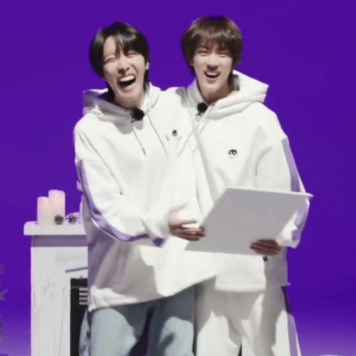 pjmIesviu's tweet image. 🚨 NUEVO DIA PARA VOTAR POR J-HOPE Y JIN EN LOS MAMA, pasen a dejar sus votos por ambos 👇

— YA VOTARON? 👀

VOTE FOR J-HOPE ON MAMA
VOTE FOR JIN ON MAMA
#MAMAAWARDS2025