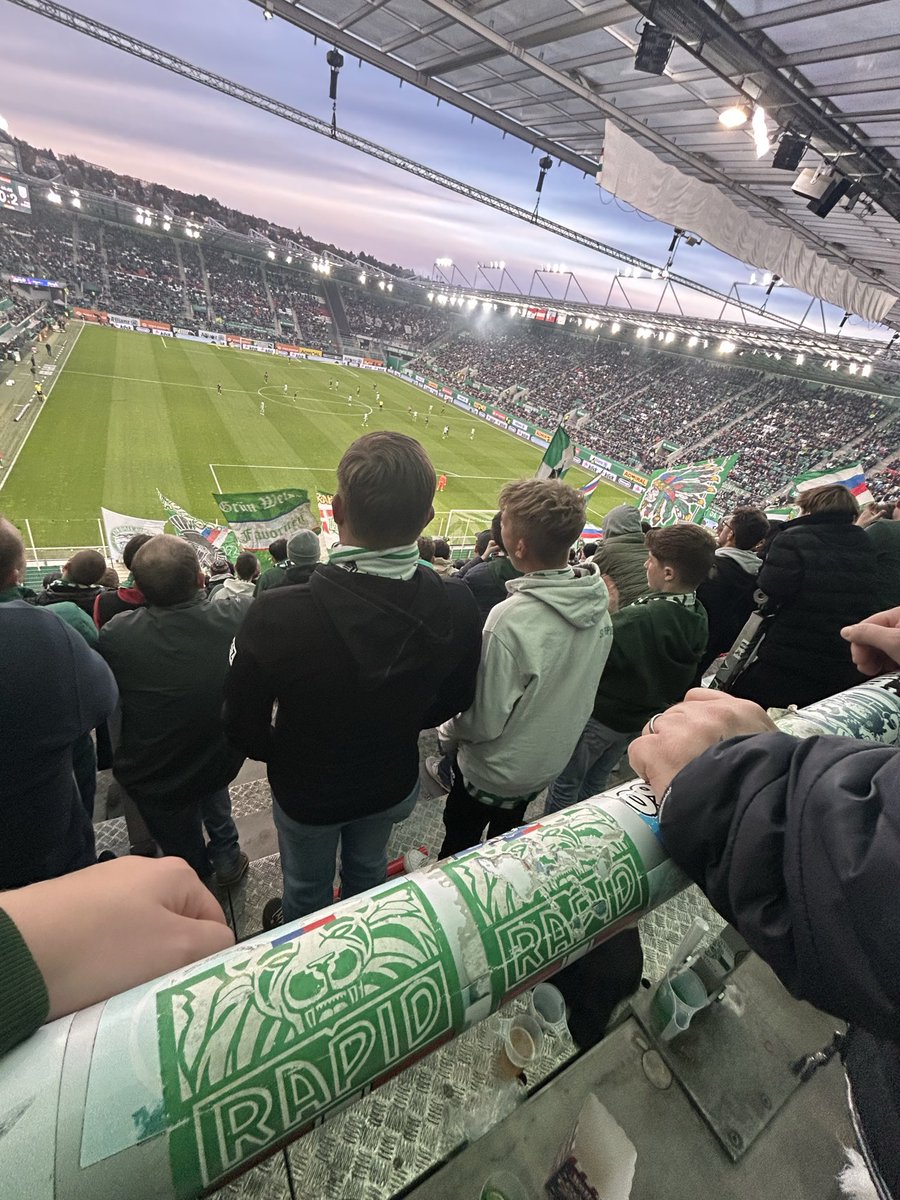 Ísak Wíum tweet media