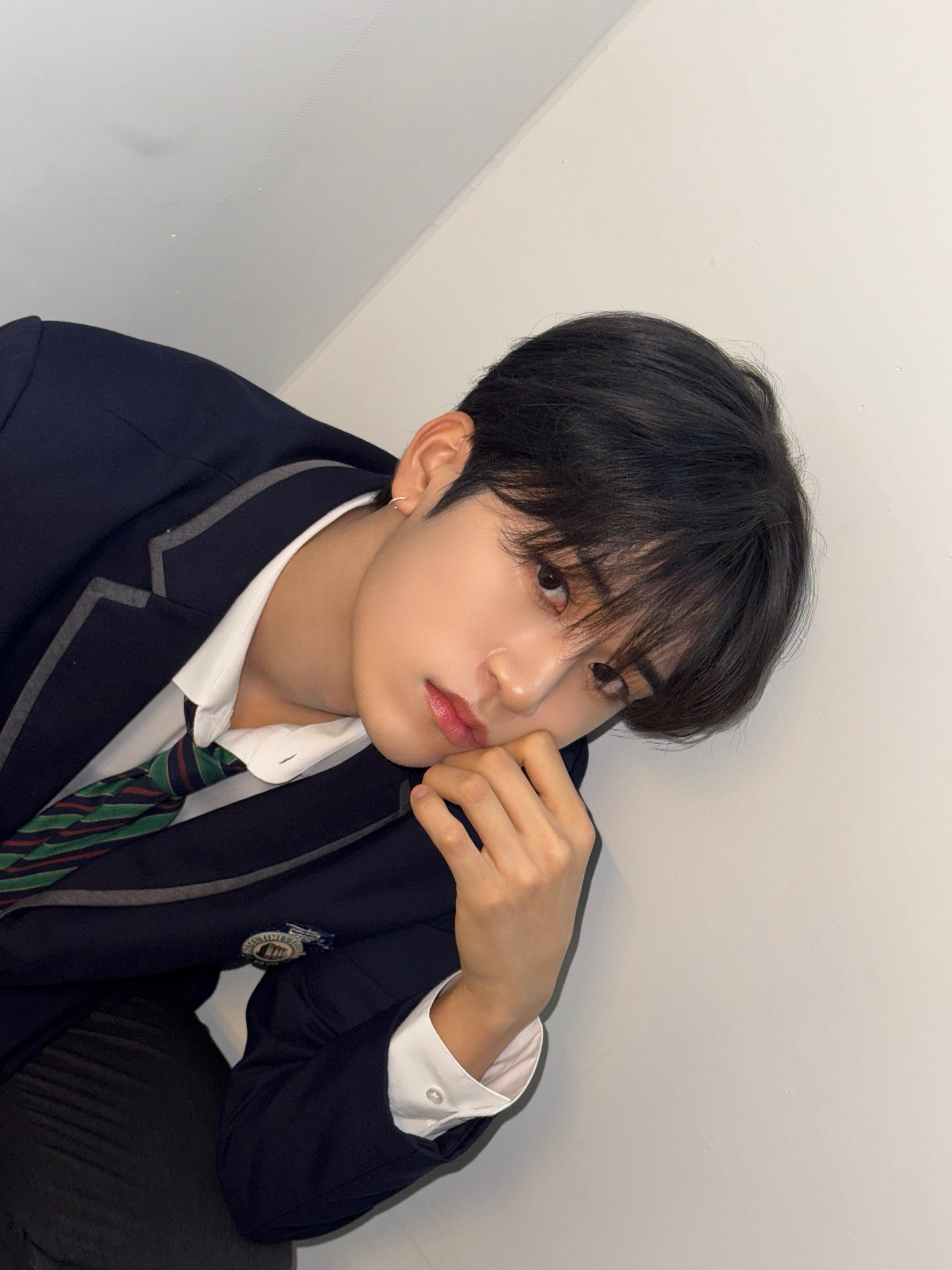 LUN8 ルネイト itta ジュヌ 준우 証明写真 LUN8 ルネイト itta ジュヌ 준우 証明写真 LUN8 ルネイト itta