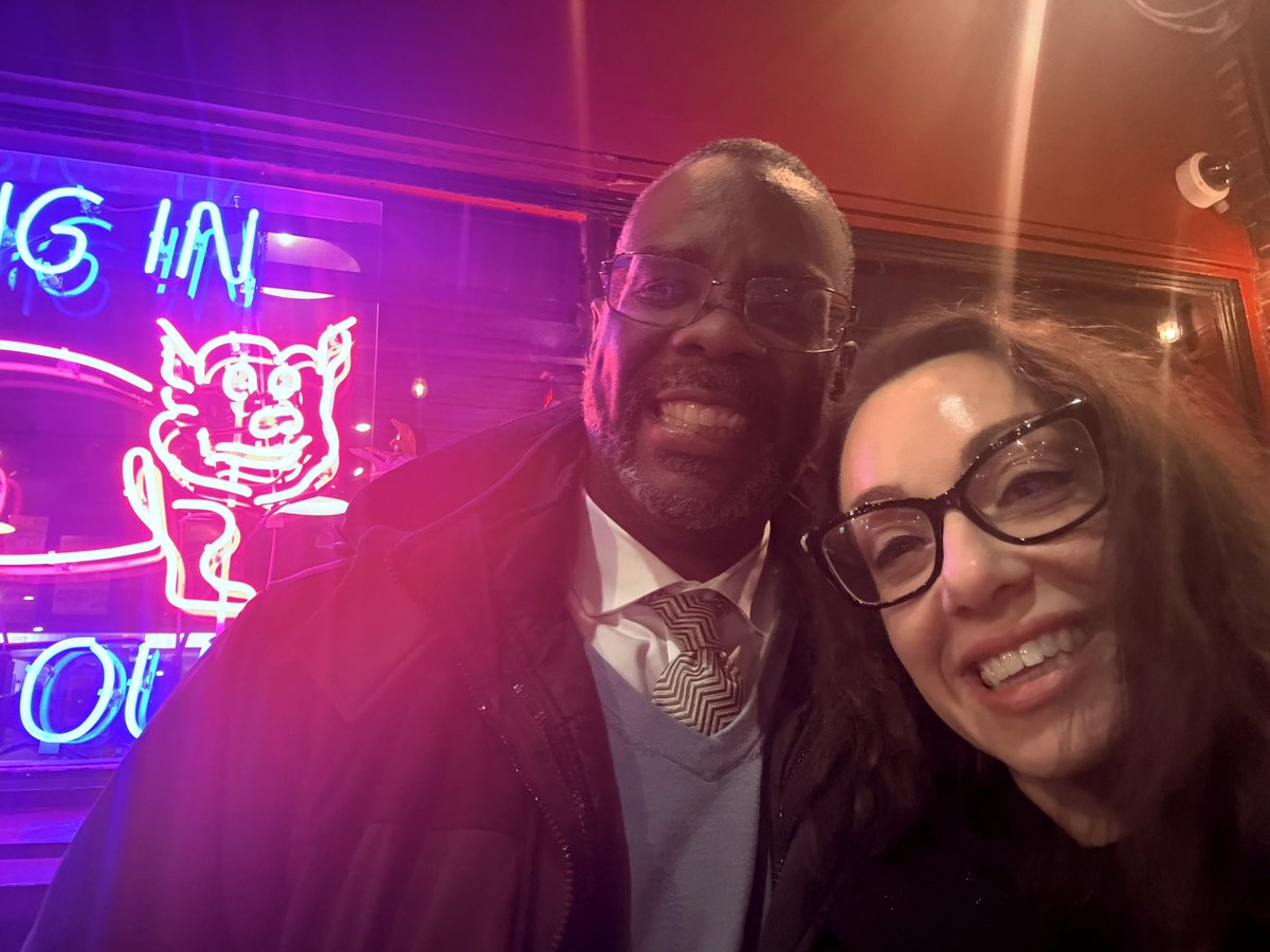 drheidibc's tweet image. Had a fabulous time catching up with this friend, talking some shop, and enjoying some live local music while he experienced his first @Dinosaur_BBQ meal! @KJWinEducation 🍖 🦖 🎶 📚🤓