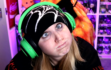 IM LIVE RIGHT NOW! GET IN HERE NOOOWWWW!!!! 

MAKING THE BEST WATERPARK EVER!!

WELCOME TO DUCK LAND!!!

twitch.tv/thebakeey