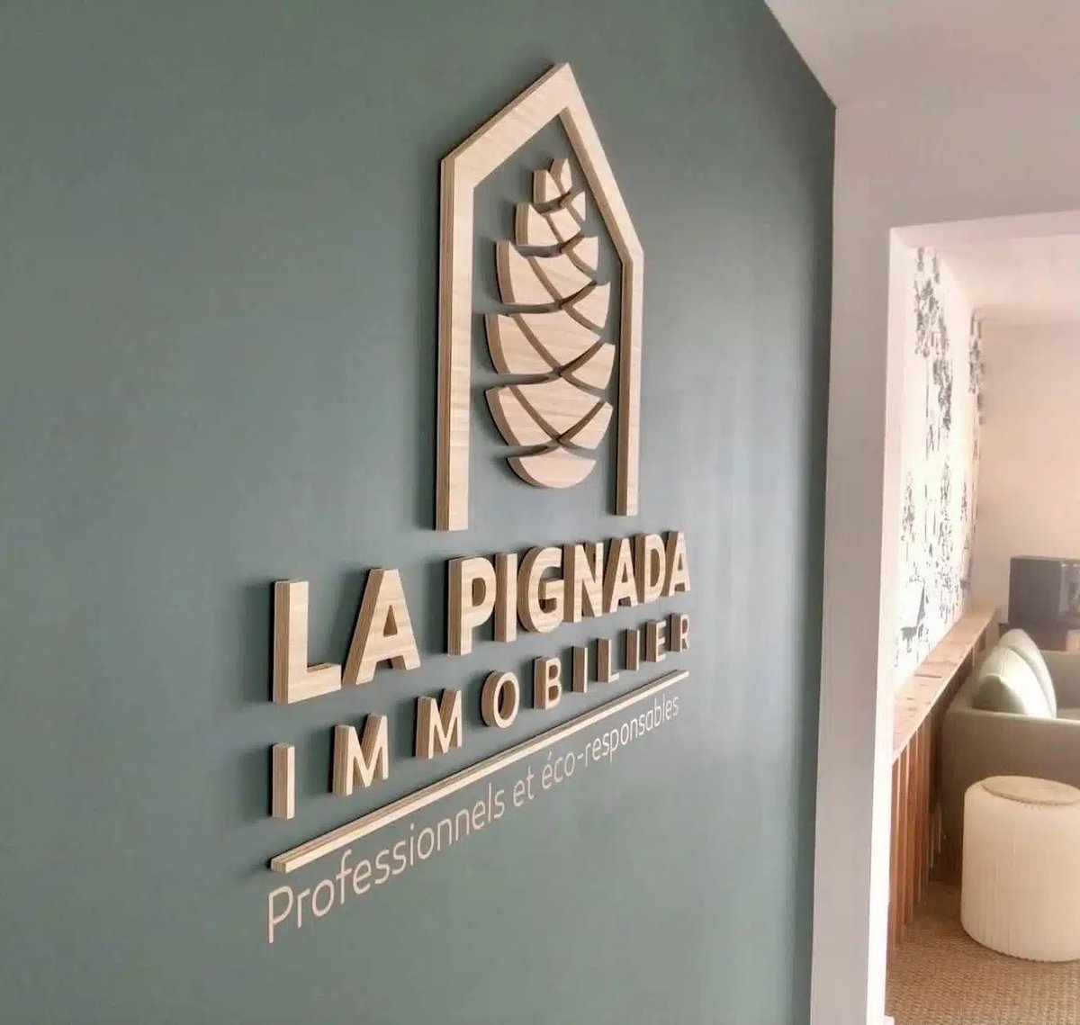 MamadouIbnAbdal's tweet photo. Transformez vos bureaux et salons avec nos lettrages décoratifs uniques !
Chez @SenLogo , chaque création est sur mesure, de qualité professionnelle et livrée rapidement.
📞 +221 77 193 42 15
📧 senlogo4231@gmail.com
🔗 https://t.co/zvD2hIL2CU…
#lettrage #branding #SenLogo https://t.co/HxFopdHepZ