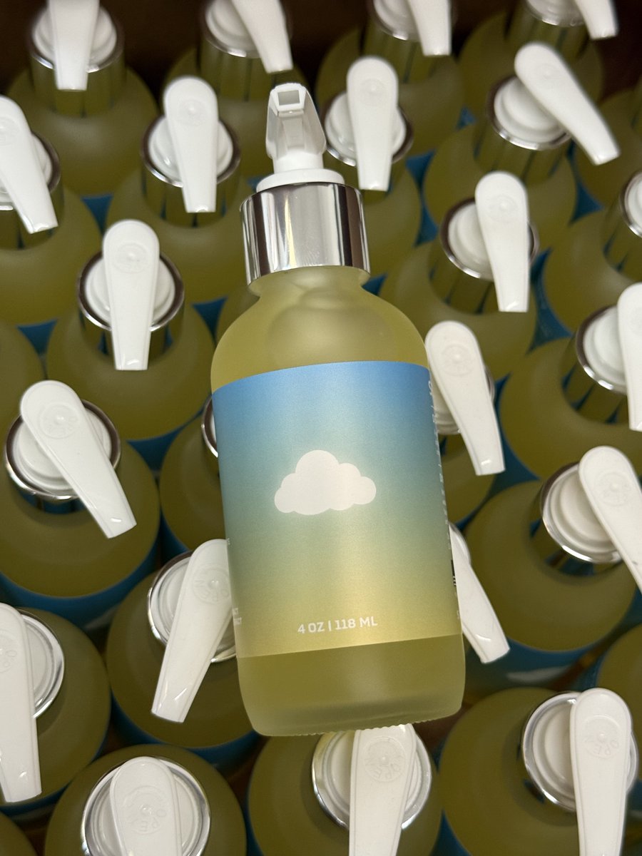 Picture this: 

You wake up, lather up, watch impurities vanish, and feel your skin stay hydrated and energized.

No more dull, dry skin that you get from basic cleansers

SEVO's Purity formula taps into ocean and earth botanicals like marine algae and lotus flour extract. 👀