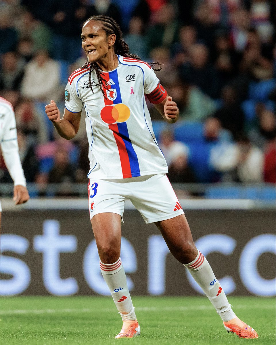 WRenard's tweet image. Une belle victoire contre Nantes 💙
Du sérieux, du jeu et un groupe qui avance dans la bonne direction 💪🏾🔴🔵
#OL #Victoire #TeamSpirit