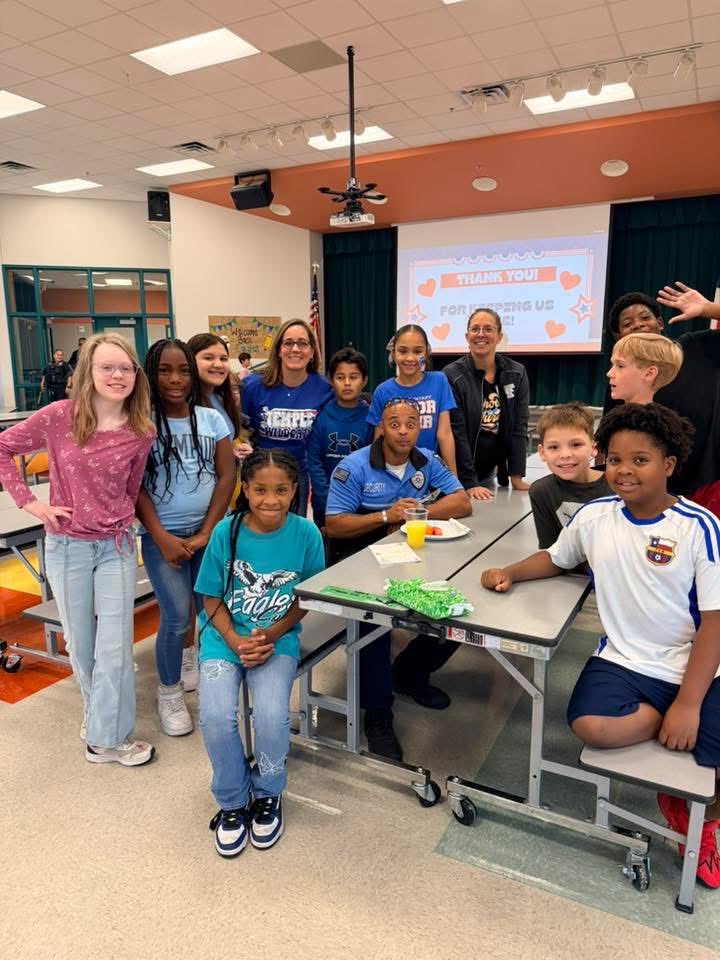 Dr. Piper’s class hosted a breakfast for those who keep us safe. We loved getting to start their day off with a hearty breakfast and handwritten cards to show how much we appreciate all that they do. Eagles love our SRO, our crossing guard, and Temple PD! 🦅