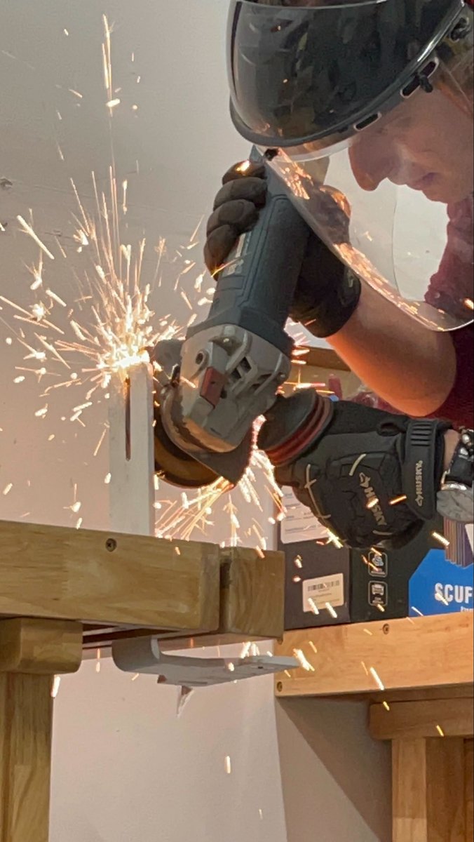 denetudor's tweet image. Building the only AI self-driven #hyperloop capsules that could dramatically reduce infrastructure price. This is possible by using our unique propulsion solution with a single-sided linear induction motor. Future is bright.