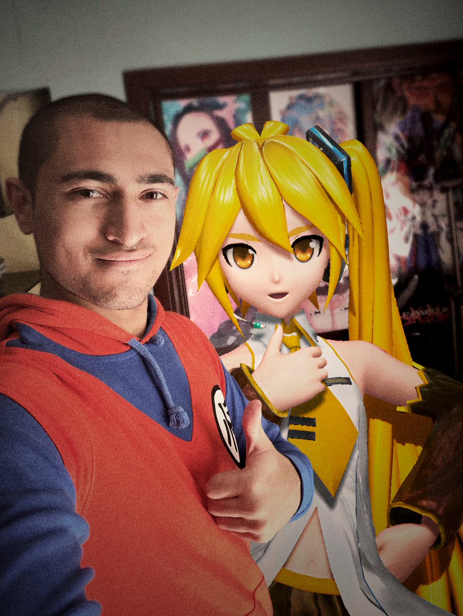 Me tomé foto con las tres idiotas #Selfshipping