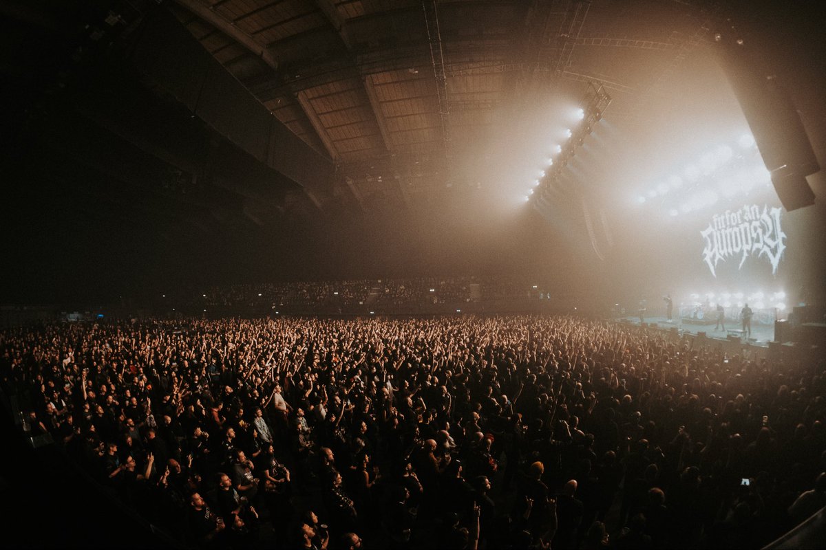 wucheyneclan tweet media