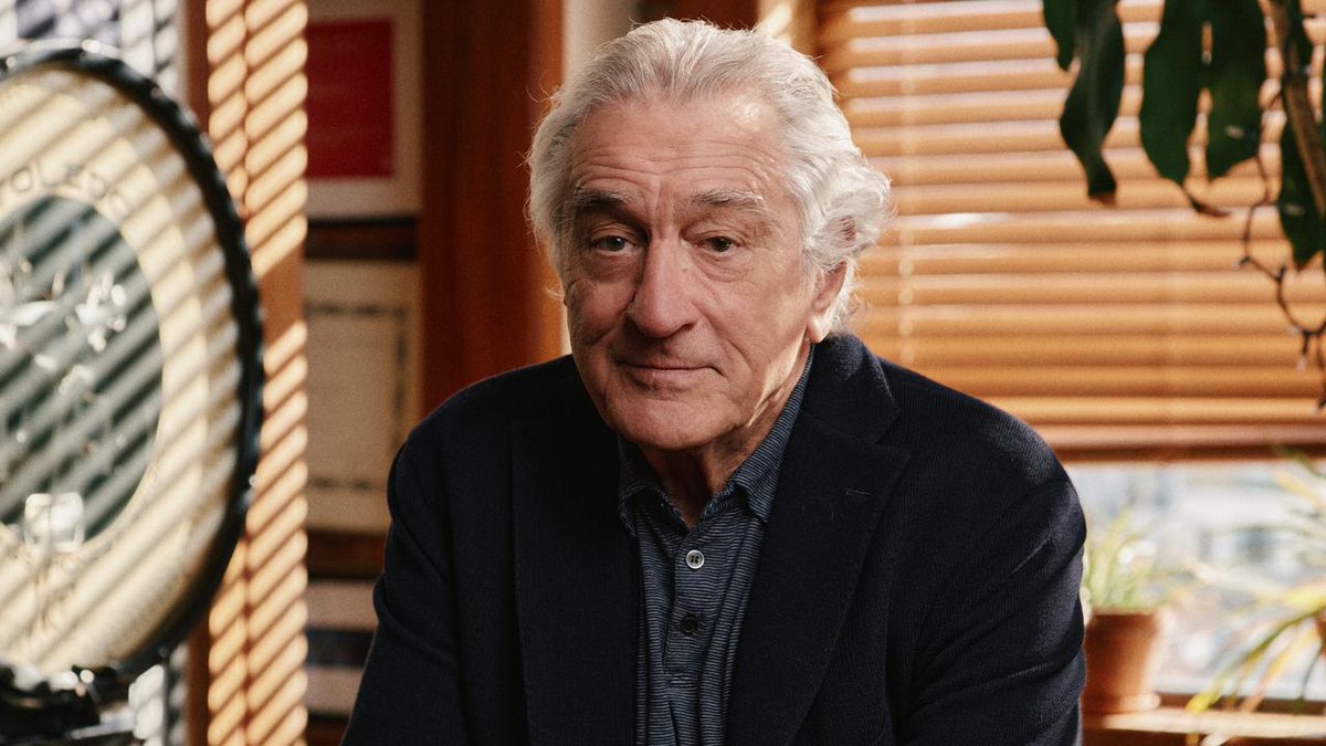 🚨NEW: Robert De Niro slams Donald Trump: “He wants to hurt people, he wants to hurt this country. I don’t understand the people in his cabinet. How they can live with themselves after what they’ve allowed him to do?"

RETWEET if you stand with DeNiro against Trump!
